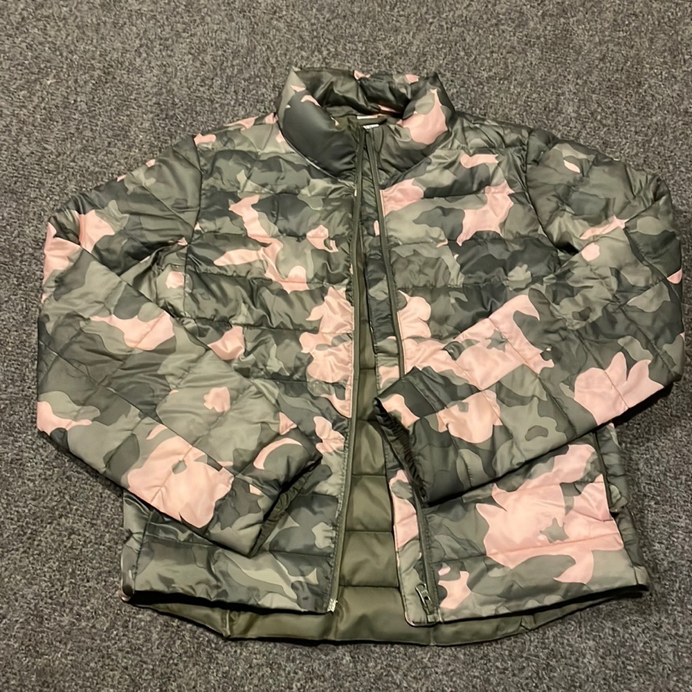 Girls light weight puffer coat